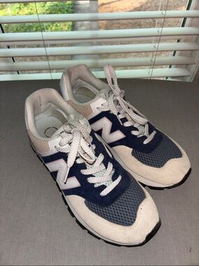 New Balance Navy and Cream 574 Retro Running Sneakers